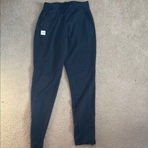 Under Armour Black Sweatpants with Tapered Fit and Elastic Waistband